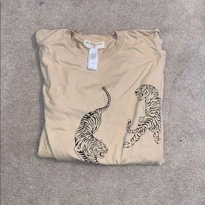 urban outfitters tiger tshirt brand new